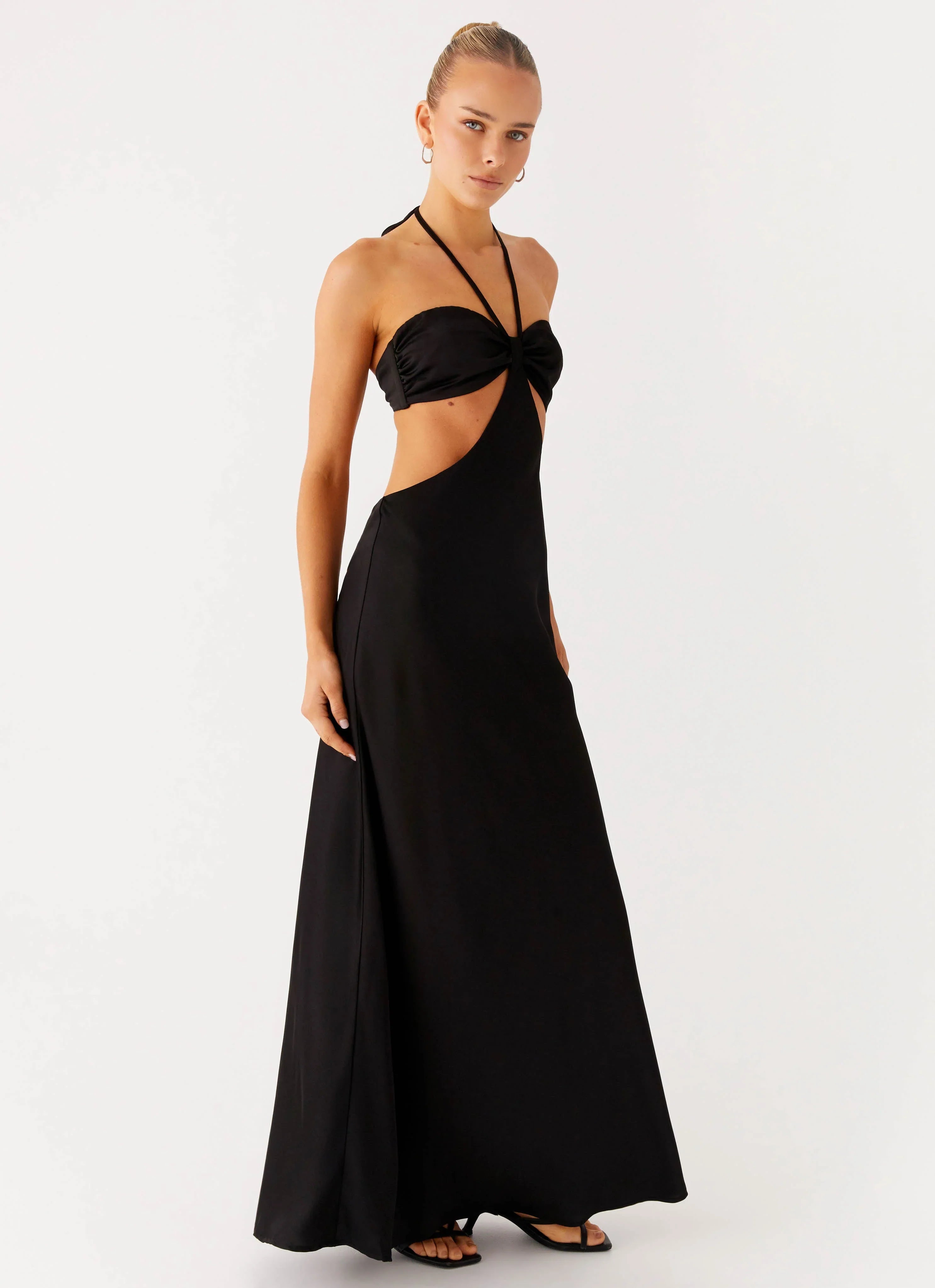 Sweetheart Cut Out Maxi Dress - Black